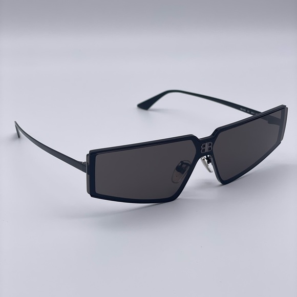 BALENCIAGA BB0192S 001 Black/Grey Unisex Sunglasses only worn twice! - Picture 4 of 10